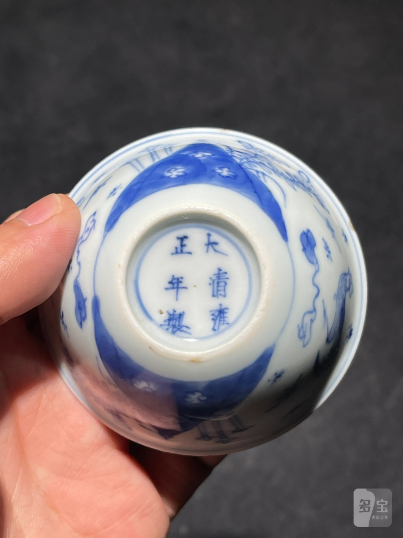 清雍正 青花鸡缸杯一对 - 图17